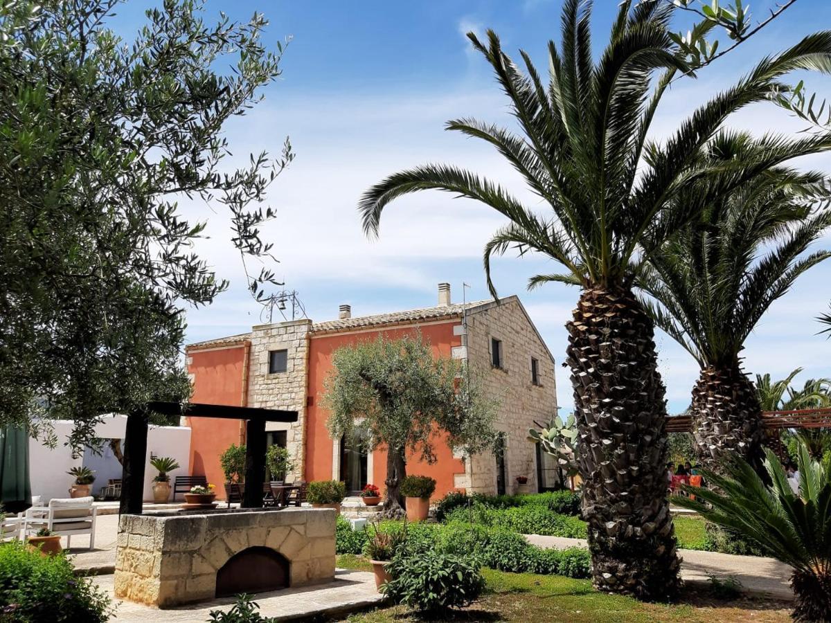 Cambiocavallo Resort Modica Bagian luar foto